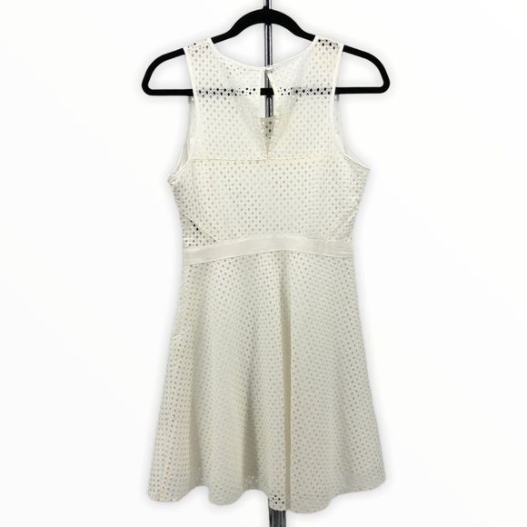 Jack BB Dakota Ziva Eyelet White Dress Sleeveless NWT size 2 - Picture 10 of 15